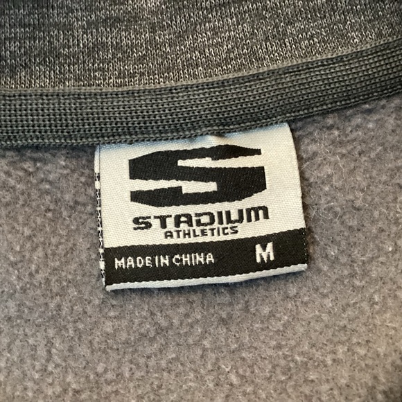 Stadium Norte Dame Fighting Irish Mens crewneck sweatshirt size medium - Picture 6 of 7